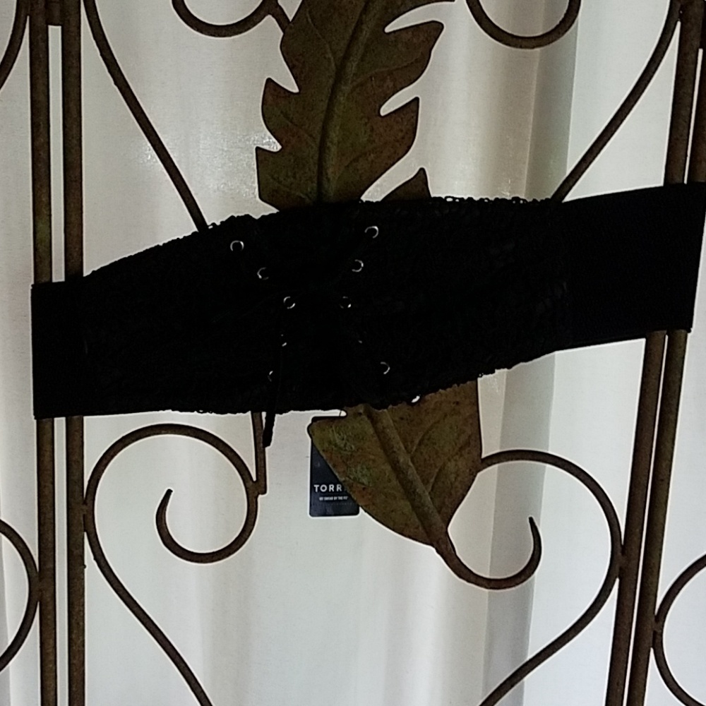 Torrid- elastic snap lace/tie front belt.